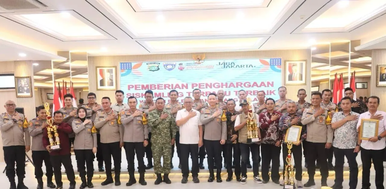 5d8b74eb-a10d-48f3-bb56-c36ac400f987