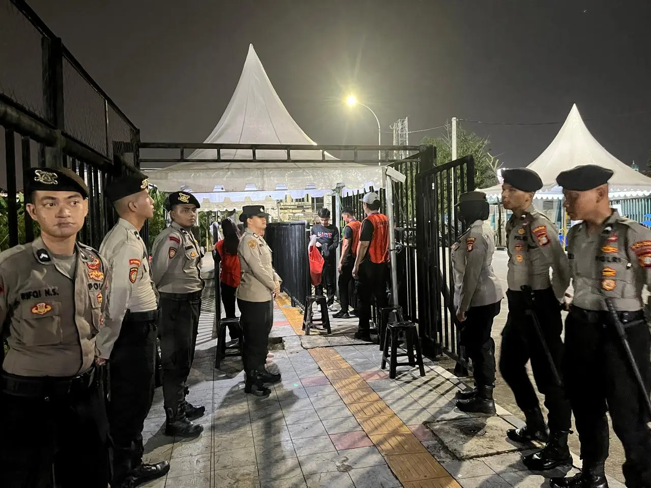 e535b241-267a-4893-abf4-bcc66ca1051f