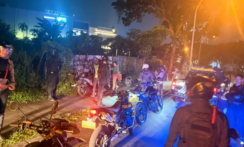 834d1976-9d9e-4928-a9e0-67c1da21c30c