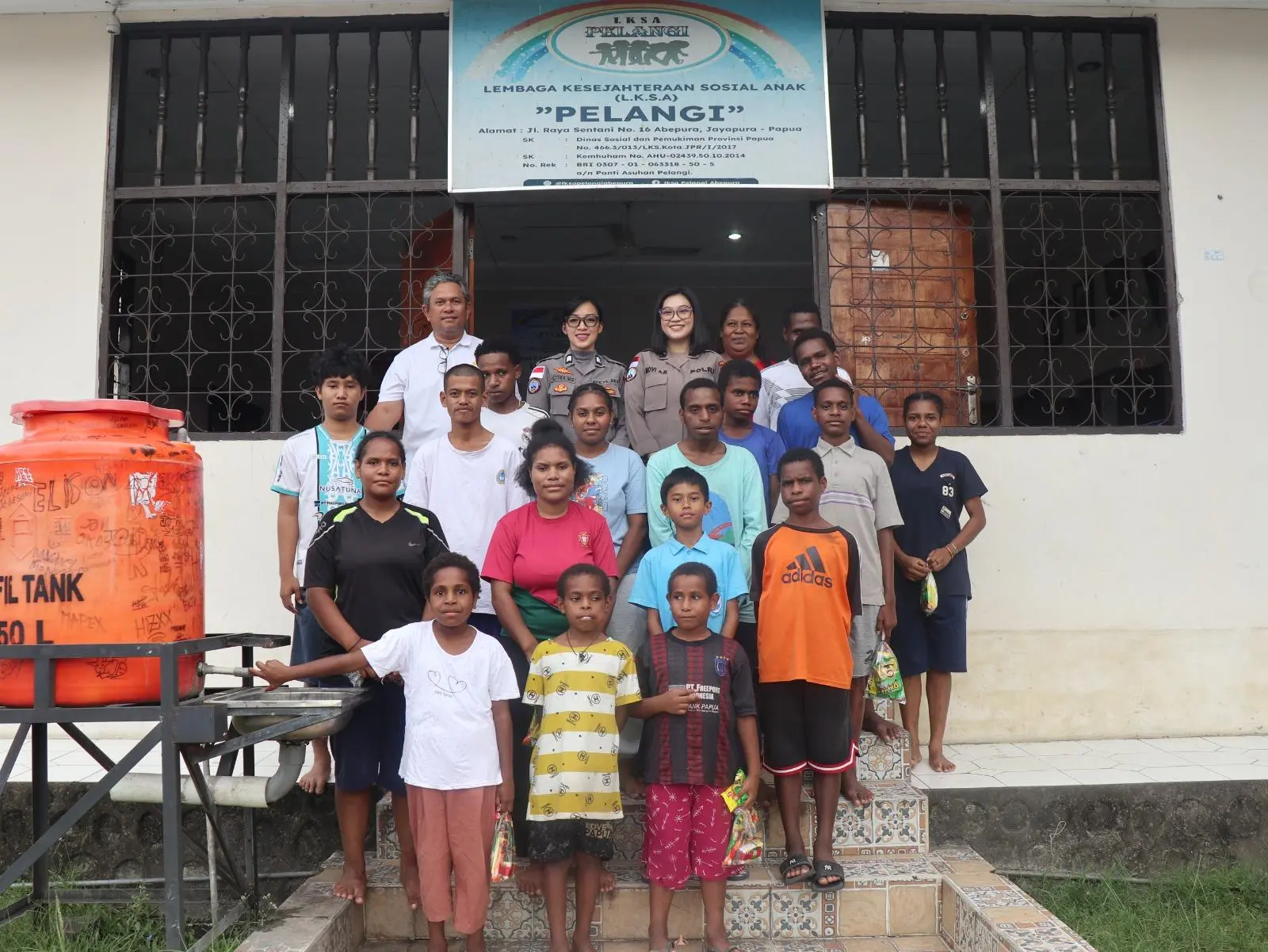 5c2e5e4b-170b-4048-a061-4e9d32bdb324