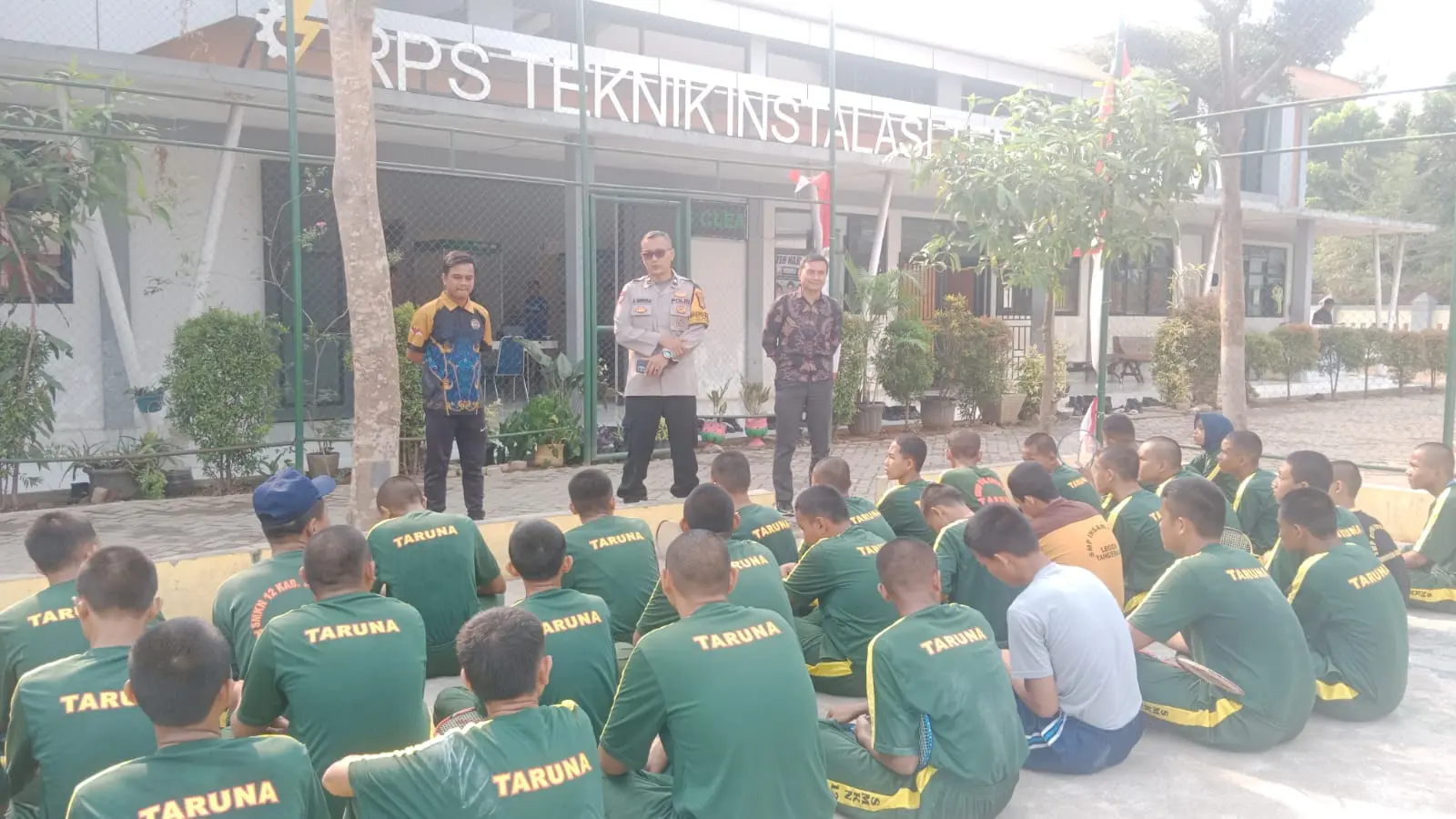 Polsek Legok Gelar CETAR di SMKN 12 Ajak Pelajar Cerdas Bermedia Sosial dan Tidak Mudah Terprovokasi
